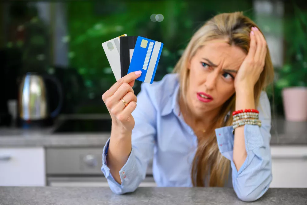 Как закрыть кредитные карты и погасить долги в срок, что стоит усвоить заемщику